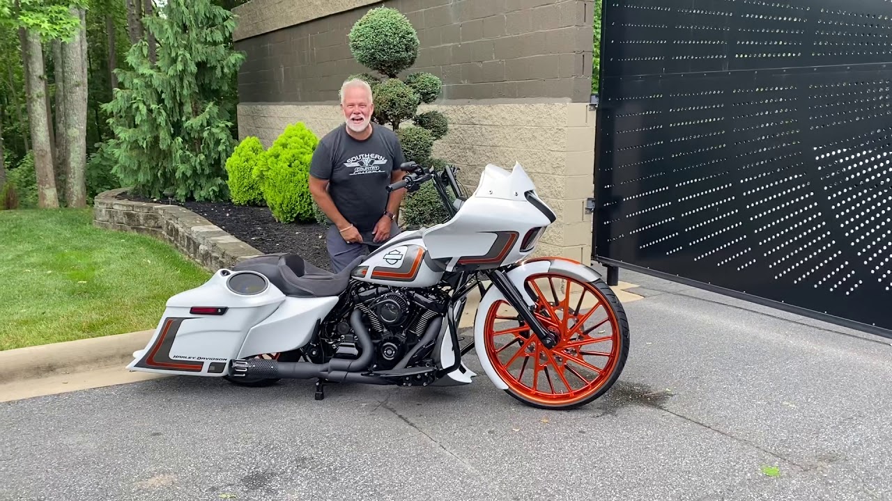 2020 HARLEY DAVIDSON ROAD GLIDE 26” Big Wheel Bagger  text  lee     704-740-0705