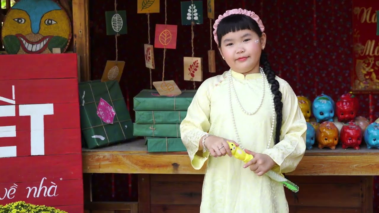 NGÀY XUÂN LONG PHỤNG SUM VẦY - BÉ BẢO NGÂN
