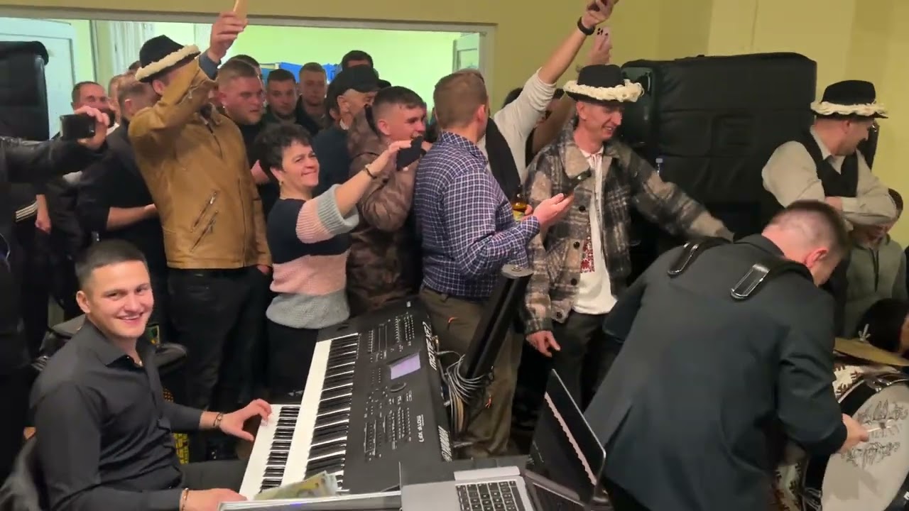 Formația Paul Pașca - Bal Mogoș 🎷🎷🎷
