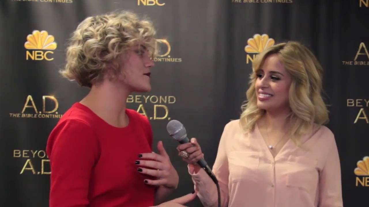 Hillsong United answer a fan question + movie review!