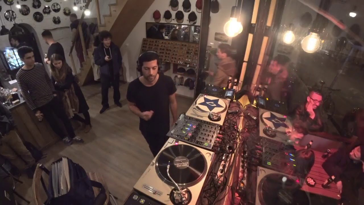 Vinyl & Wood Instore Session w/ Lee Burton - 18.11.2017 Budapest (RTS.FM)