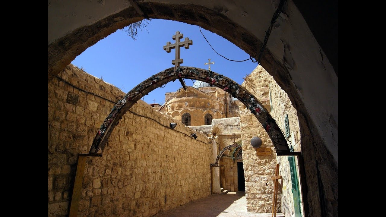 Pelerini la locurile Sfinte din Ierusalim_Aug.2019_Via Dolorosa (Drumul Crucii) cu primele IX stații