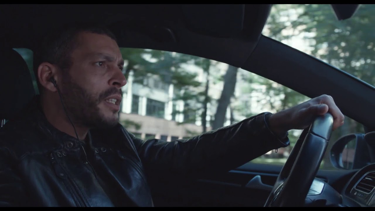 Validé EXTRAIT Mounir qui debarque dans la maison de disque