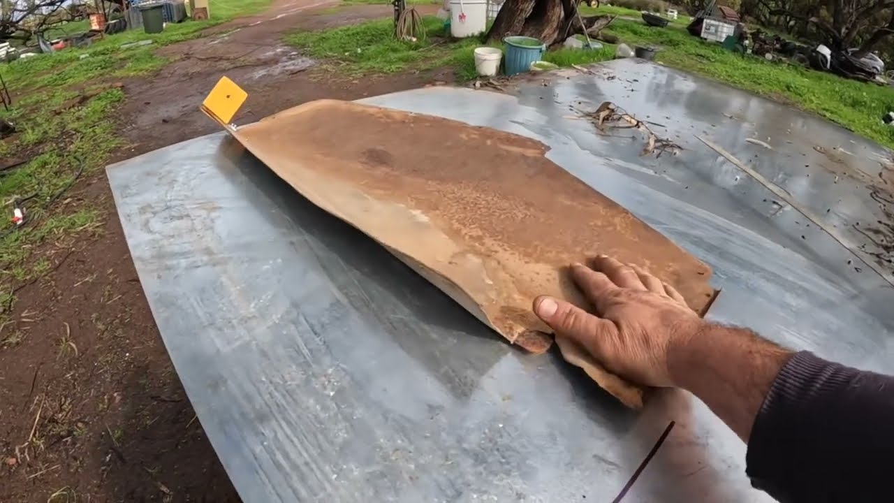 Making a new bottom tray for the screens on Sunshine harvester. Part 5