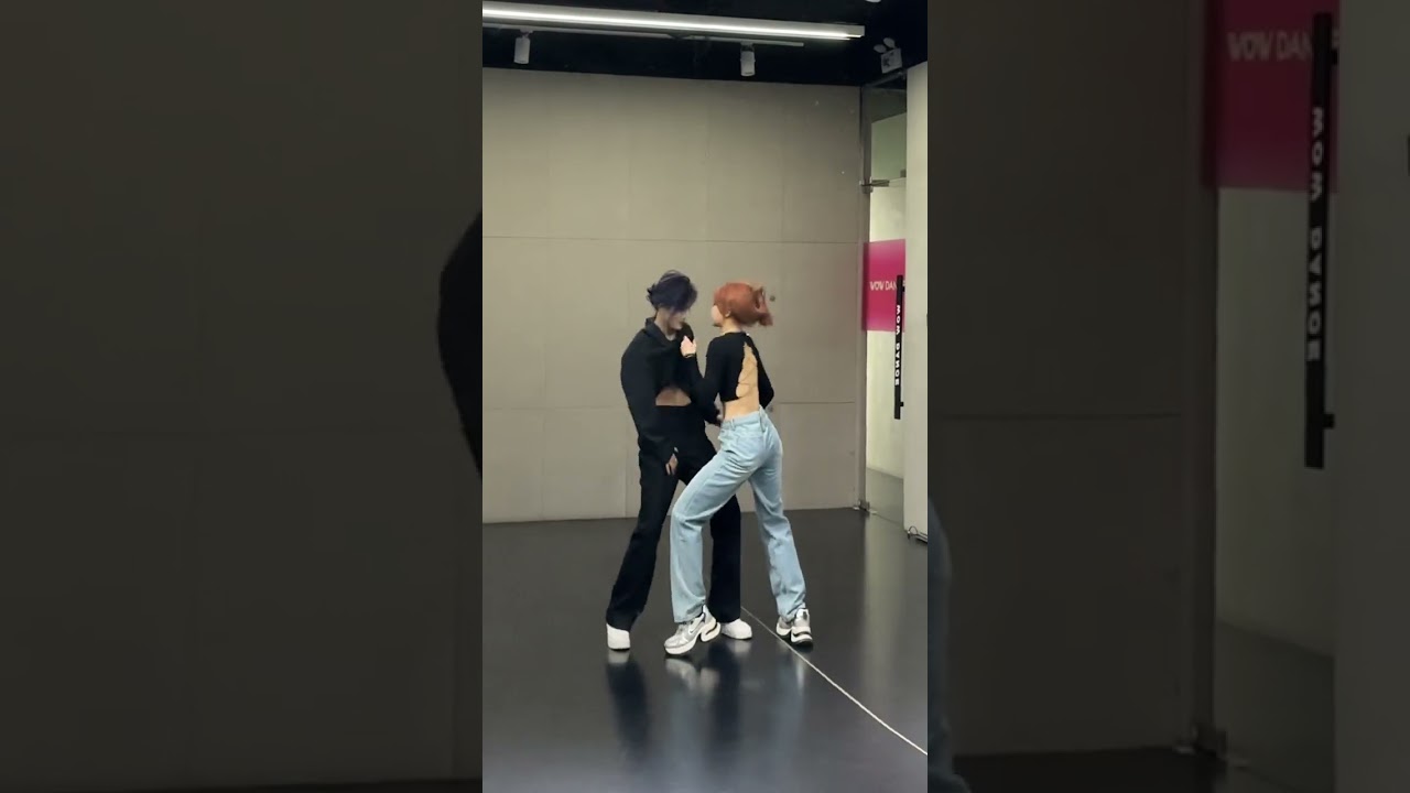 Wannabe &bull; Why Mona | Dance Cover