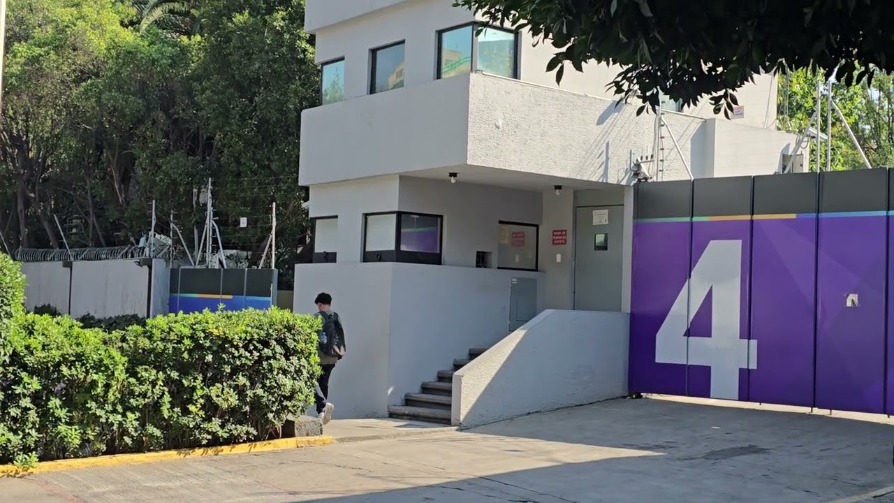 Entrada de lo que fue IMEVISI&Oacute;N Canal 13 TV Azteca
