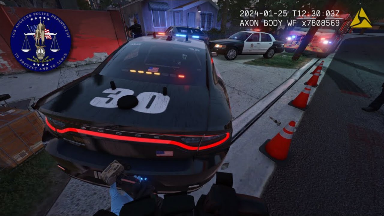 [NO COMMENTARY] 8K GTA V LSPDFR - LAPD: STORE ROBBERY, OFFICER SHOT & HIGHSPEED CHASE!