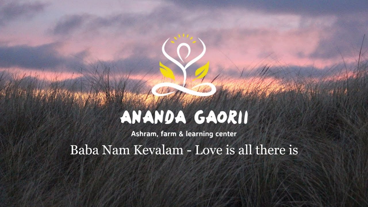 Akhanda Kiirtan for peace session at Ananda Gaorii - Turiiya & Dada Rucitananda