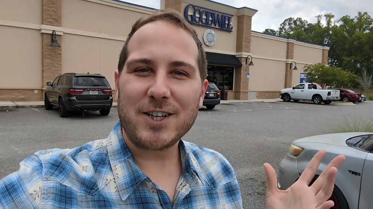 A sad, sad goodwill trip. Thrift with me.