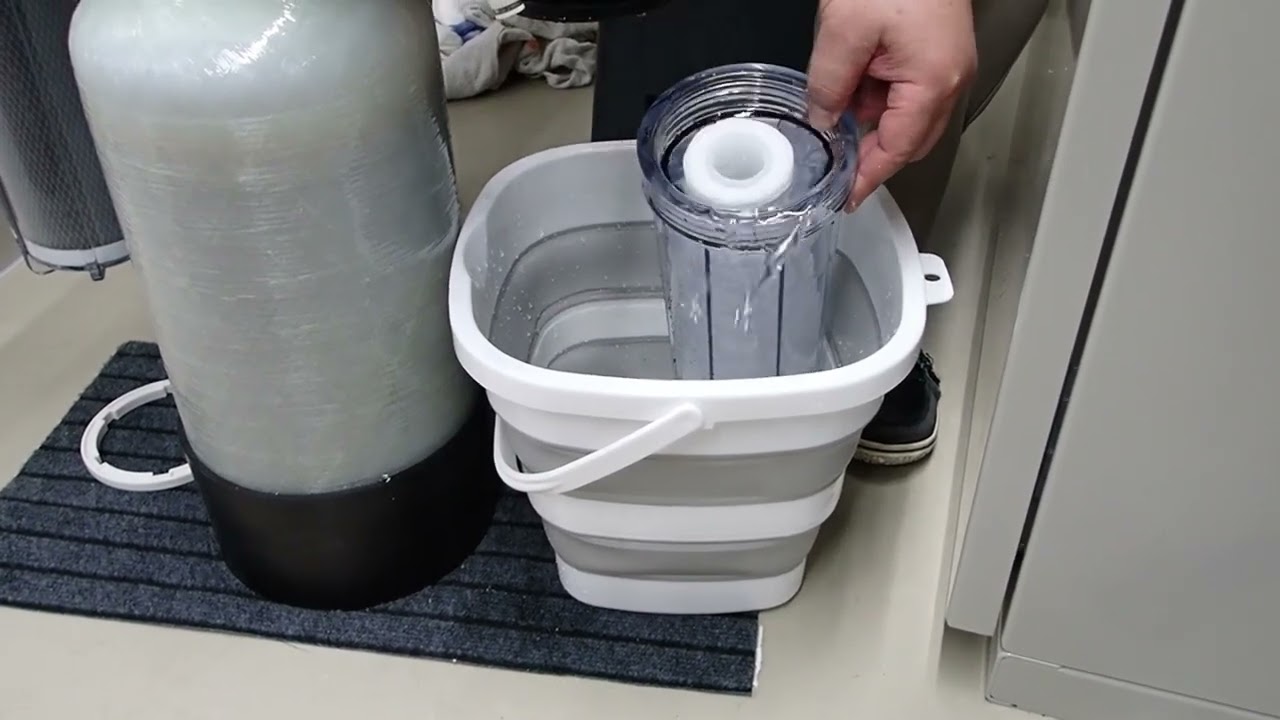 純水器のメンテナンス（３）フィルタ部の交換