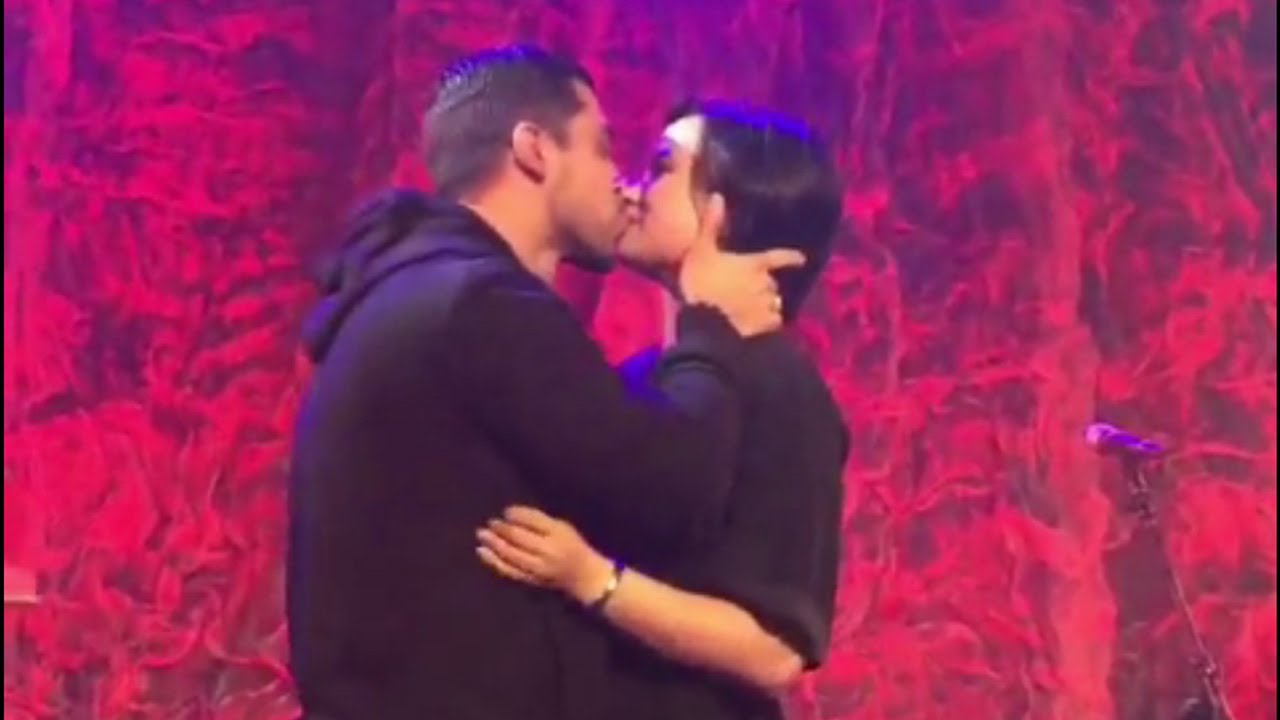 Wilmer Valderrama Surprises Demi Lovato With KISS & Cake On-Stage