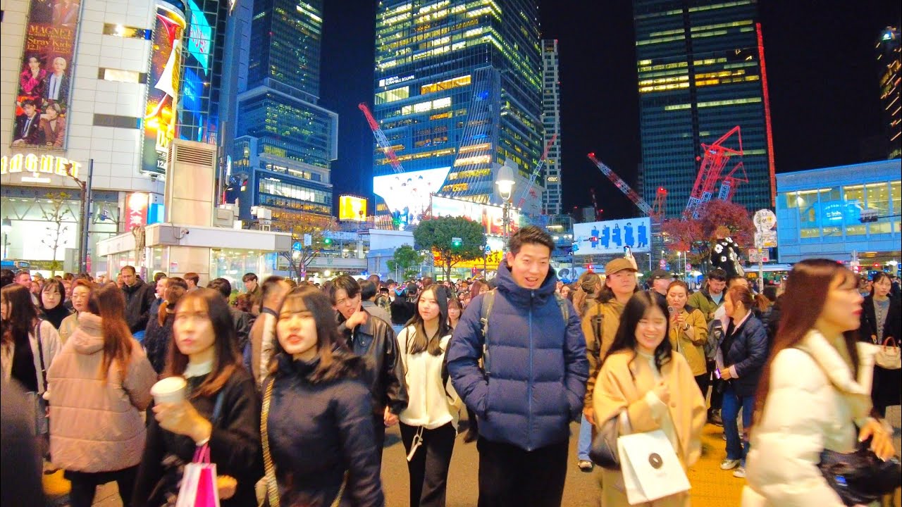 [4K] Shibuya Winter Night Walk. Tokyo, Japan.