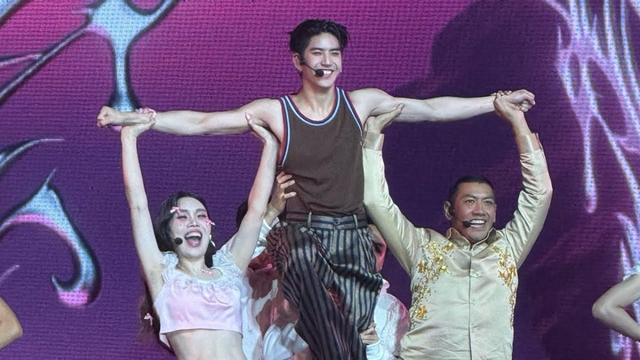 D2 ซี+แก็งค์เทยเที่ยวไทย เพลง Side to Side #JimmySeaFanconD2#sea_tawinan#jimmyyjp#jimmysea#AVOCEAN