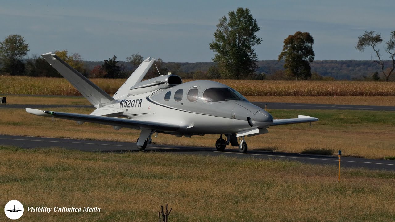 Cirrus SF50 Vision Jet Taxi, Takeoff and Landing