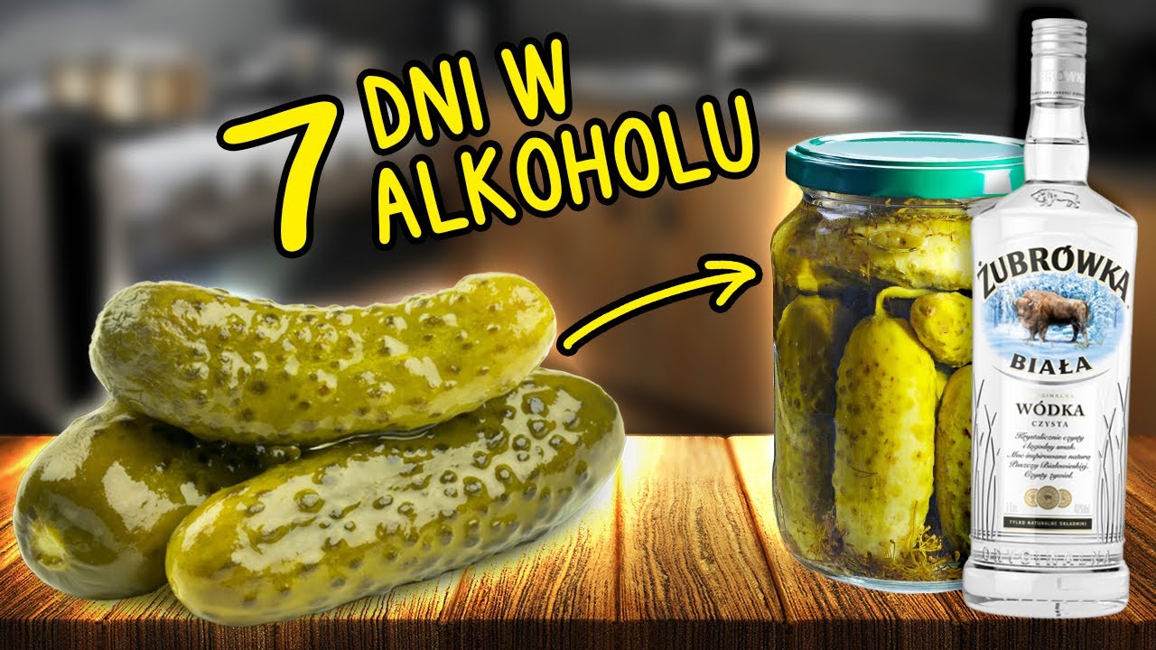 Przez 7 dni trzymaliśmy dziwne rzeczy w wódce! MAKARON + OGÓRKI *to nas przerosło!*