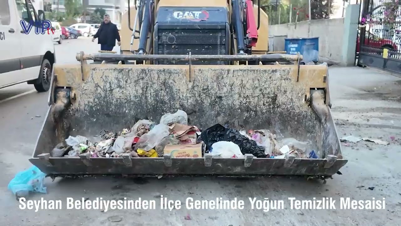 Seyhan Belediyesinden İlçe Genelinde Yoğun Temizlik Mesaisi