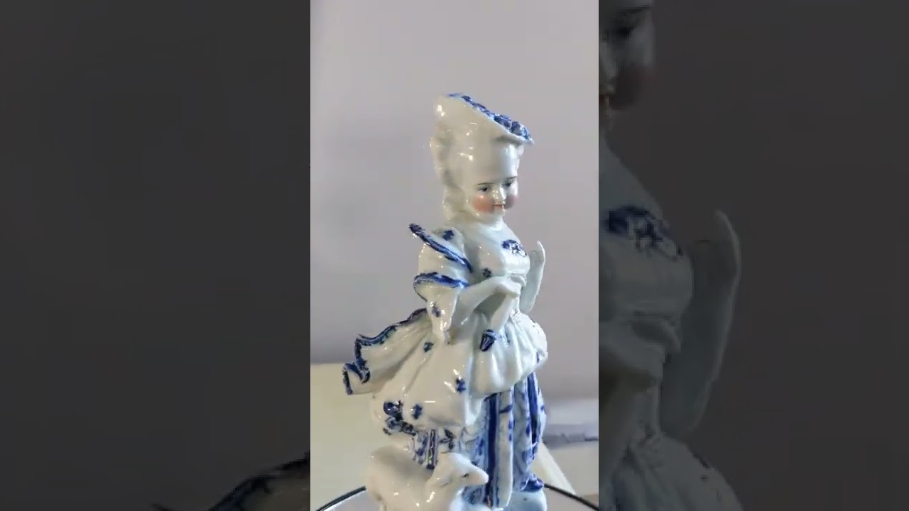 Figurine