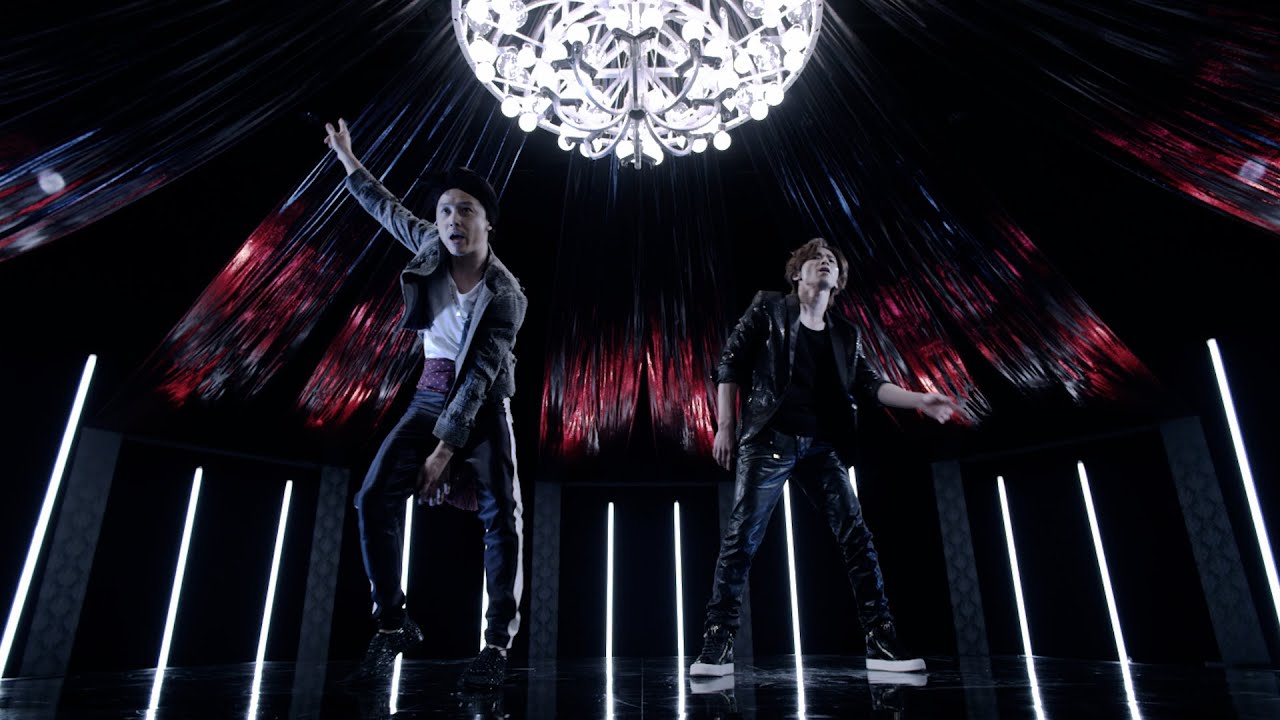 KinKi Kids「The Red Light」Music Video