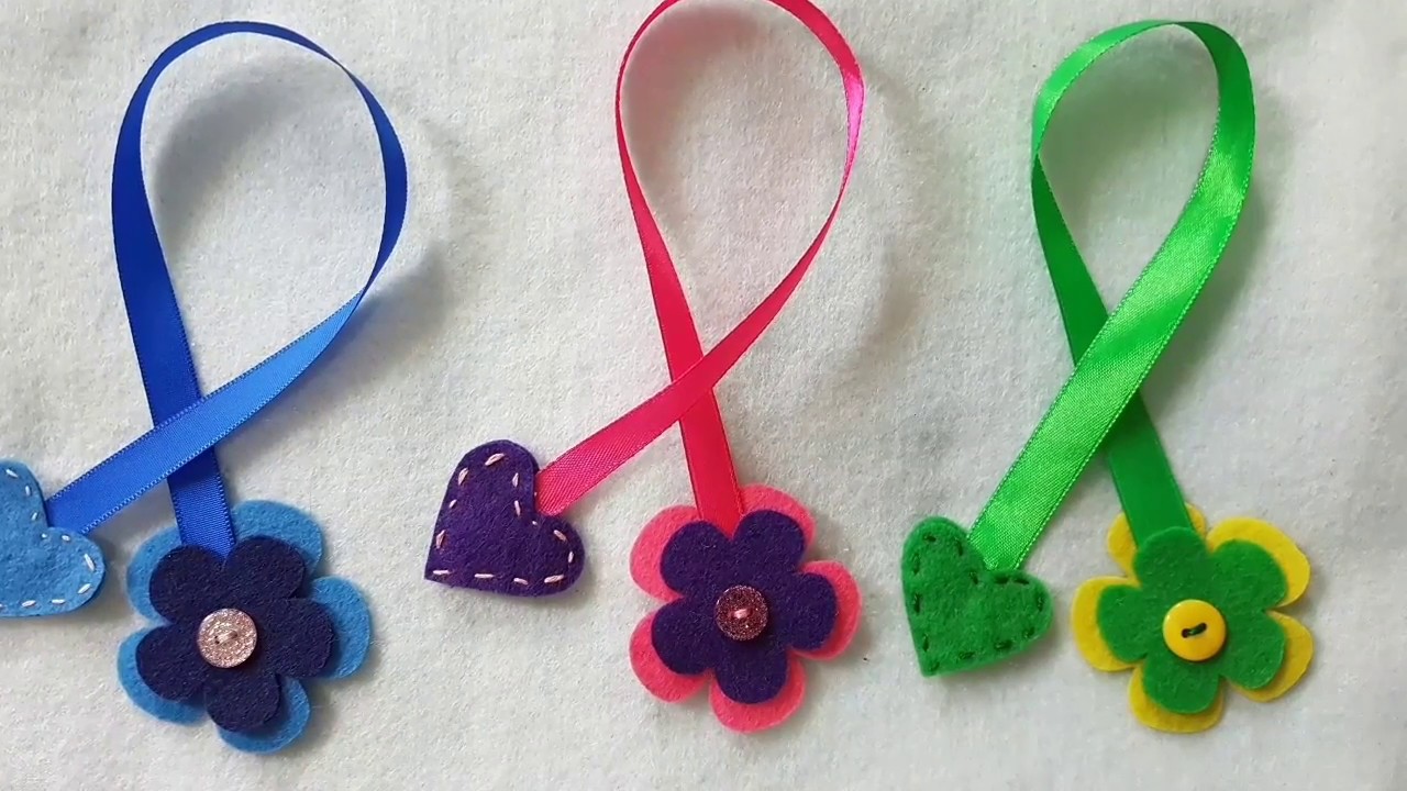 DIY Felt Bookmark