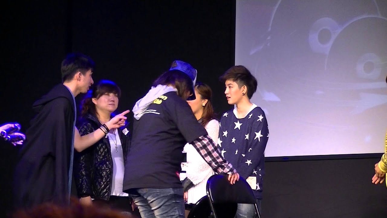 12-11-11  Tina&Aom來台見面會-遊戲時間(大風吹)