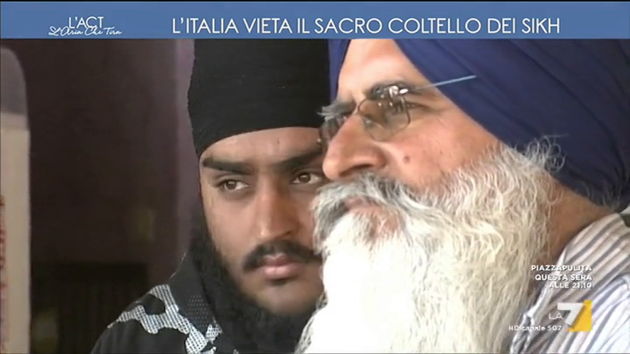 L'Italia vieta il sacro coltello dei Sikh