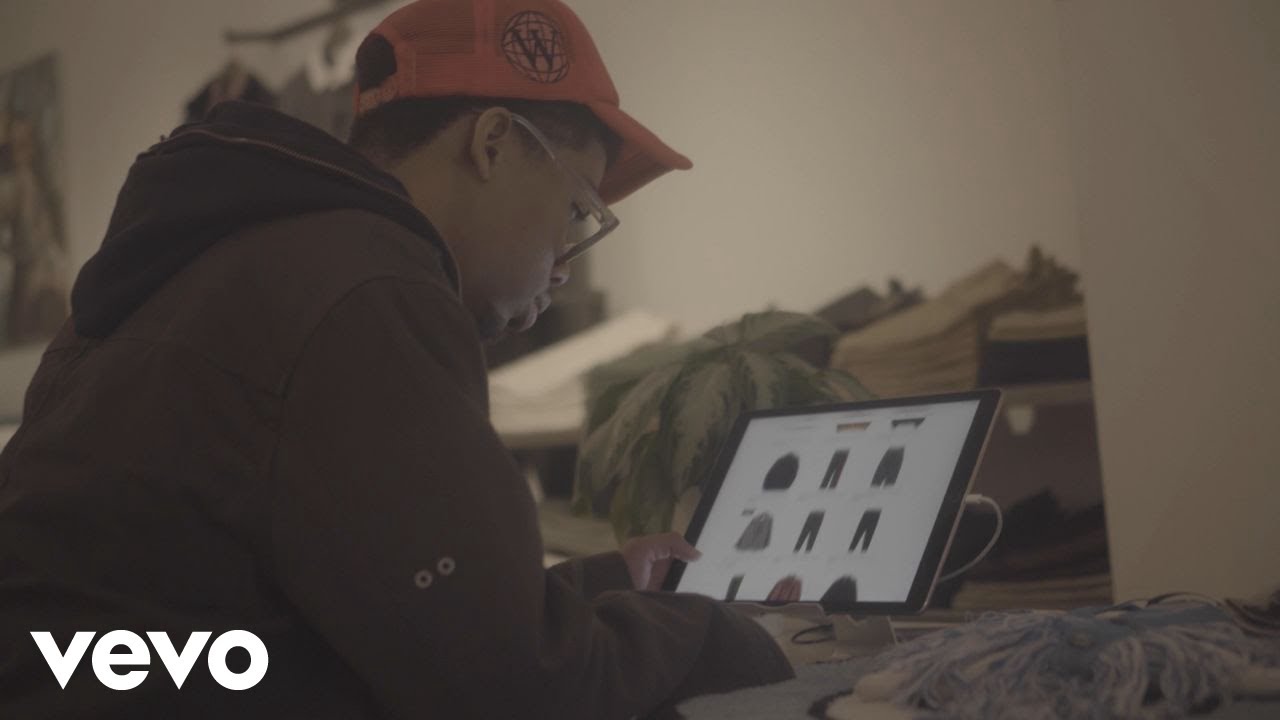 Scoob & Sydney - God's Crib