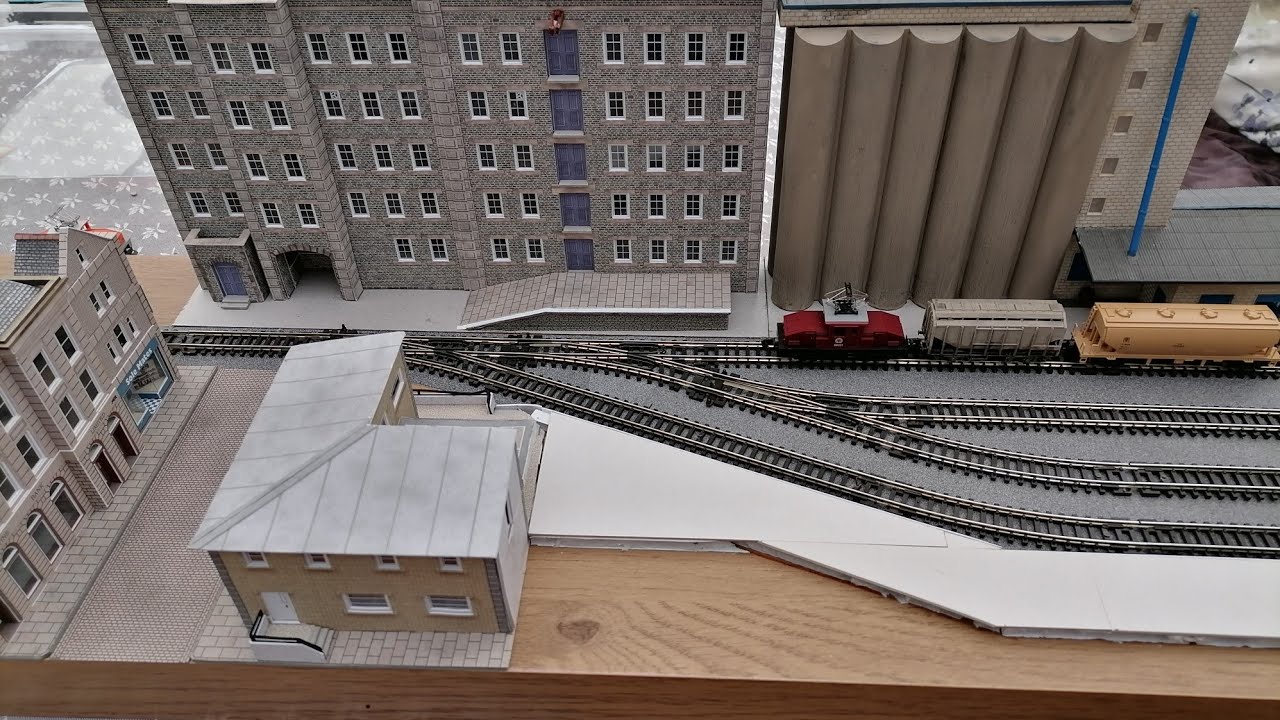 An improved inglenook shunting puzzle model railway / railroad  project