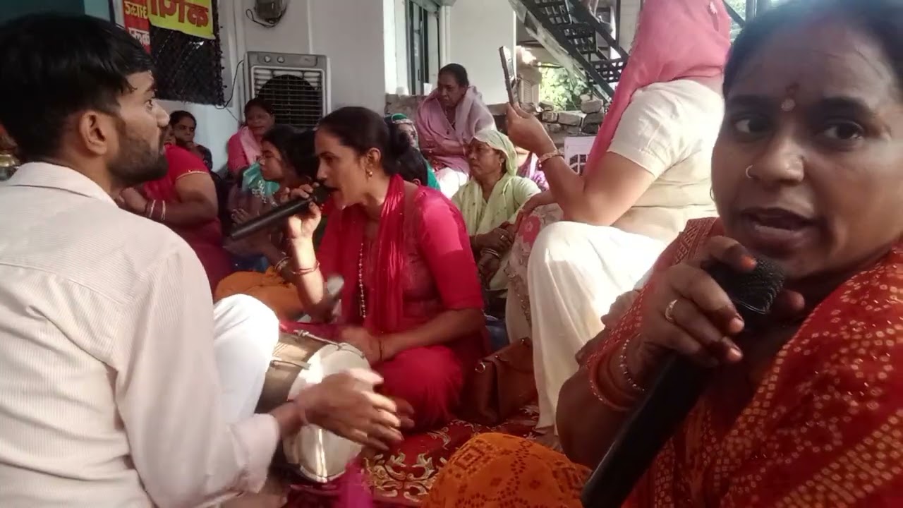 राधा रानी सरकार का एकदम नया भजन लाडली श्यामा जू मुझे भी रख लो अपने बरसाने में 🙏🙏🙏🙏