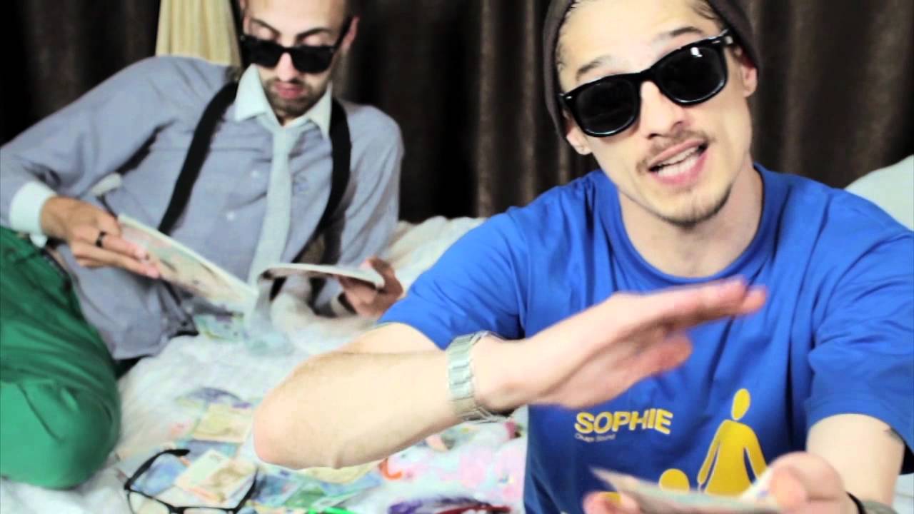Maximilian - Sophie (feat MefX) - Videoclip Oficial 2011