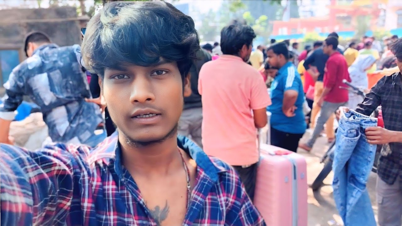 Sunday market surat 👀😍 | #youtube #vlog #video #viral #marketing #suratcity 