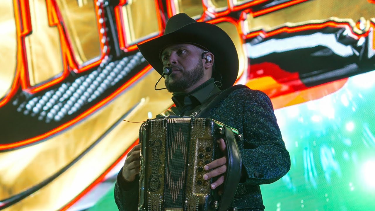 Los Contrabandistas - Fuegos Artificiales, Si Pudiera & Huapangos