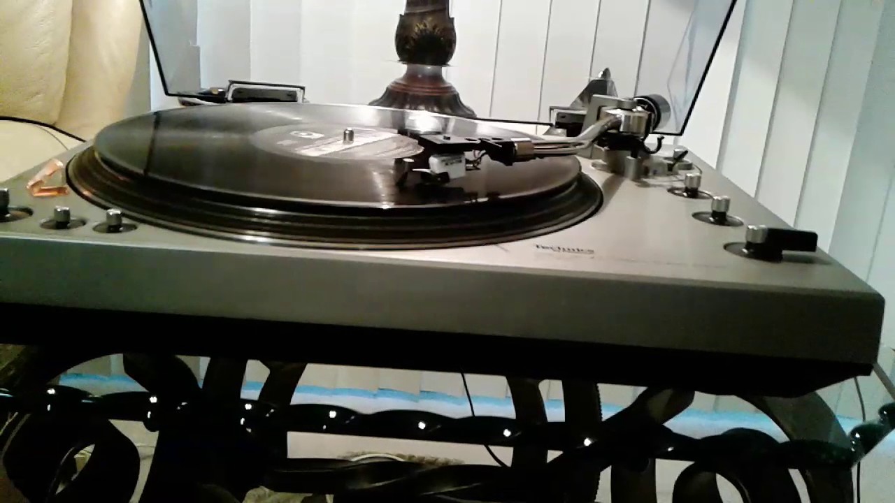 Technics sl 1300 turntable