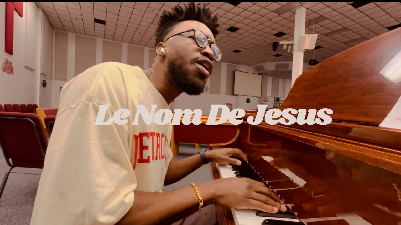 Le nom de Jesus est si doux- 19 Francais Chant D'esperance