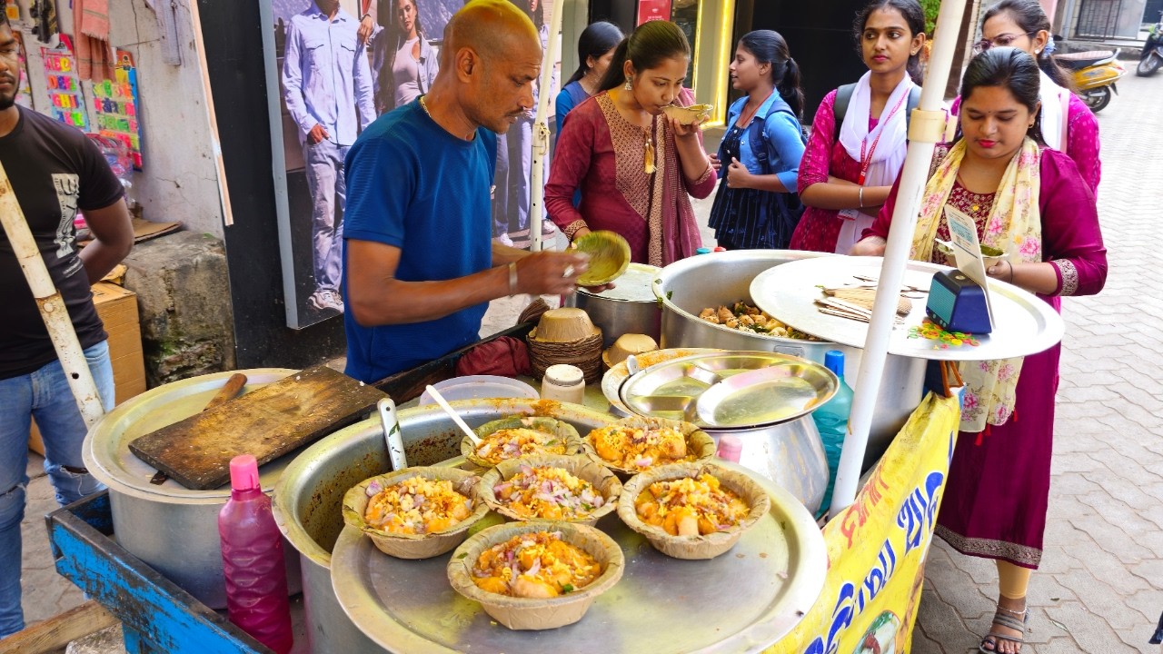 Bhubaneswar Famous Dahi Vada Ghugni Aloo Dum । Dahibara Aloodum Ghugni Rs. 20/- Only । Street Food