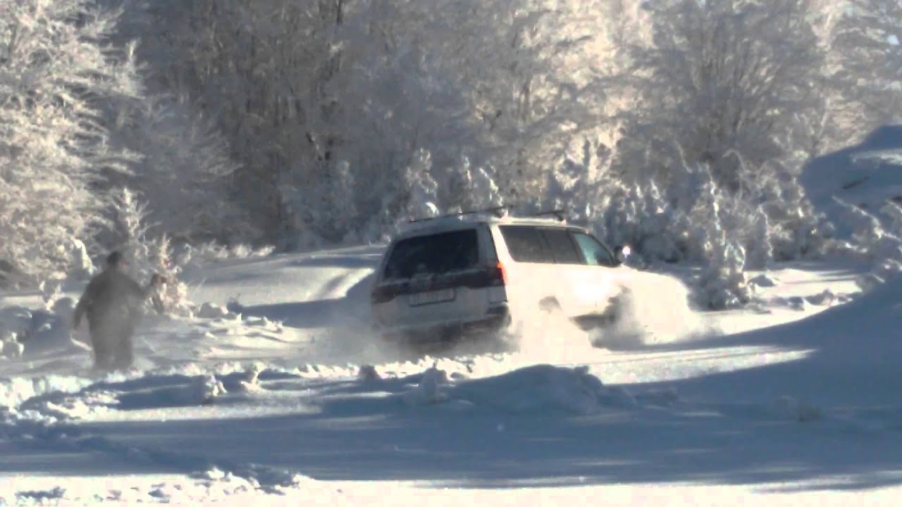 Pajero Sport vs Patrol snow