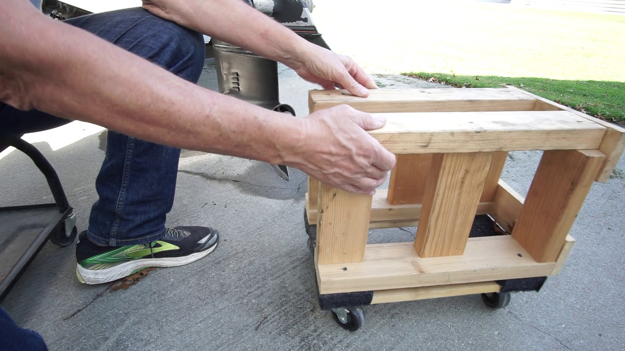 Inexpensive lower unit stand