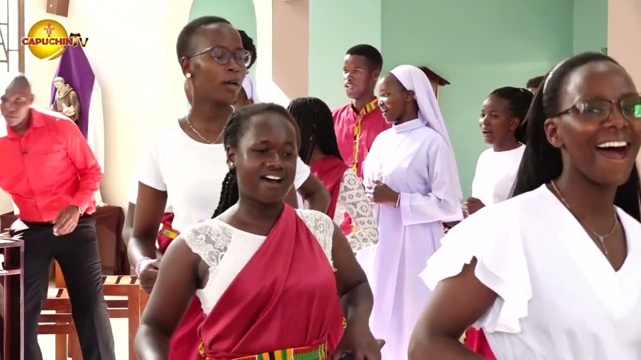 Tujinice Kikatho with CUEA Chaplaincy choir was so lit . Kila sato kuanzia 2pm #nimbayaaaaaa