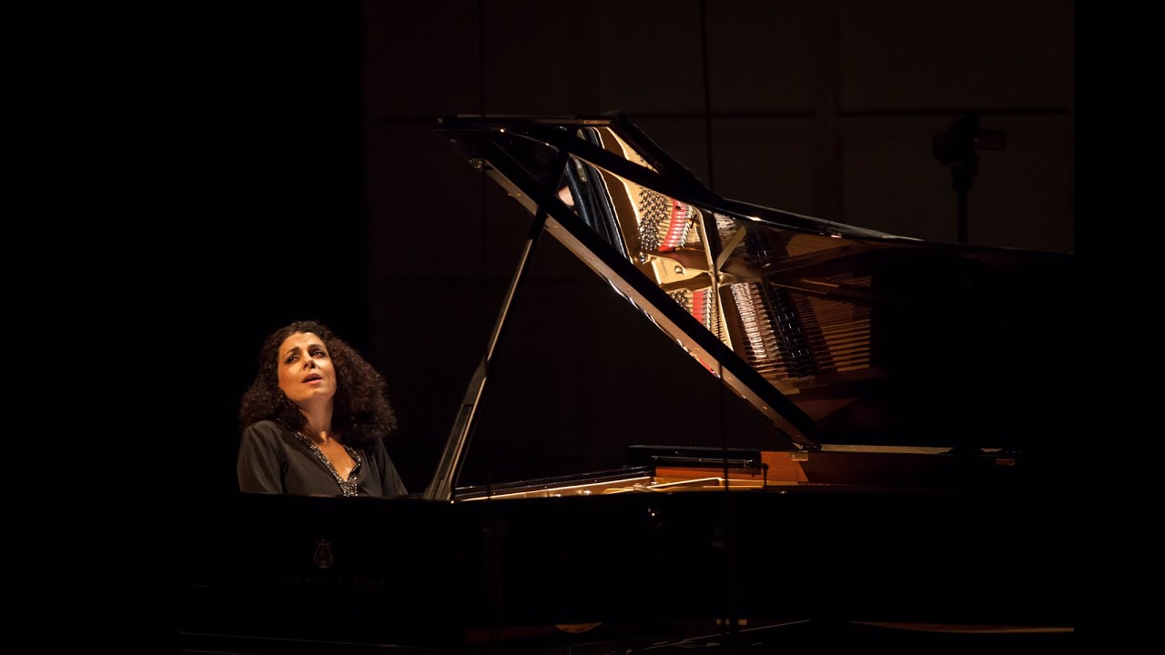Sofya Melikyan performs Federico Mompou's Variations on a Theme of Chopin