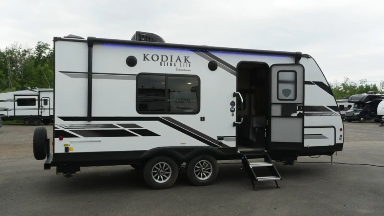 Roulotte Kodiak Ultra Lite et l’entretien du réfrigérateur | Passionnés du VR et du camping