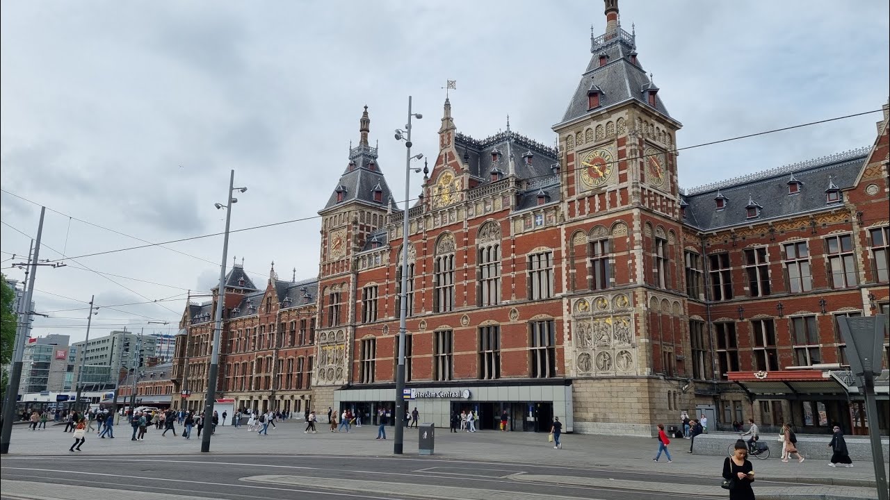 Amsterdam - Central Station Walk and Damrak