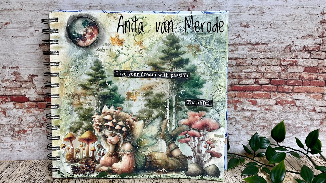 Autumn page with Maremi's collage book
