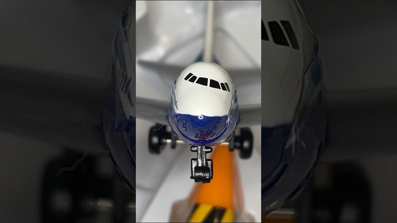 Why are they all like this 💀 #airplane #model #collection #daron #plane #aviation #shorts #fyp #747