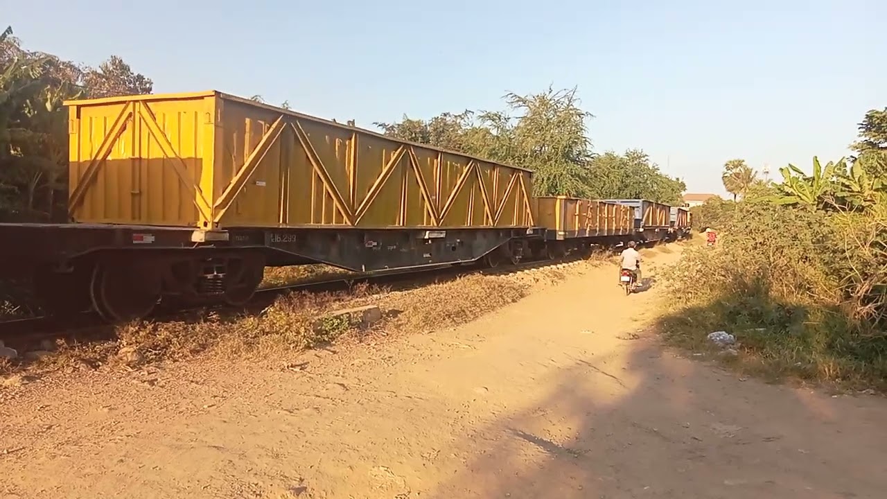 មកមើលរទេះភ្លើងបងប្អូនវែងណាស់