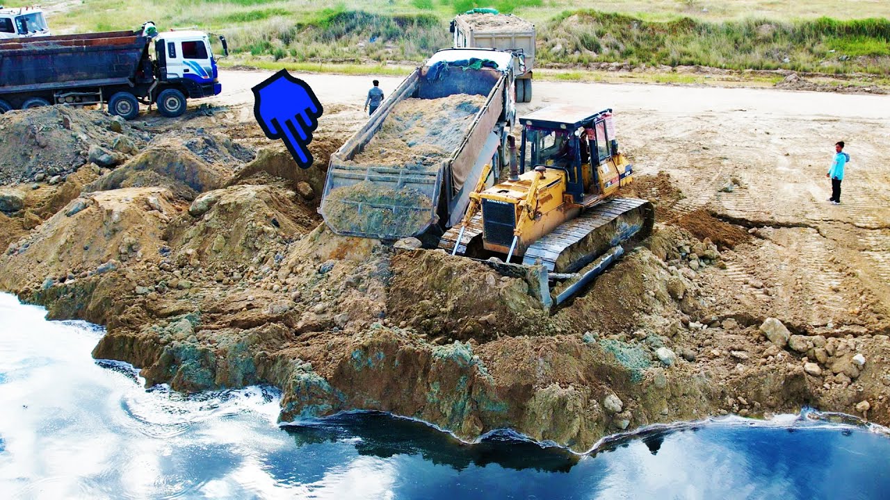 A Dump Truck Got An Accident With Interrible Landslide Problems, A Truck & Dozer Trying for helping