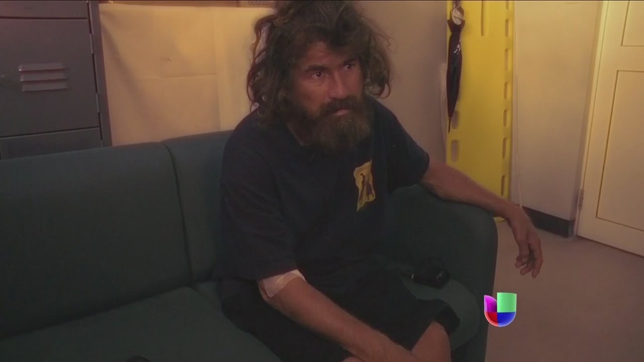El náufrago viaja hacia su tierra natal -- Noticiero Univisión