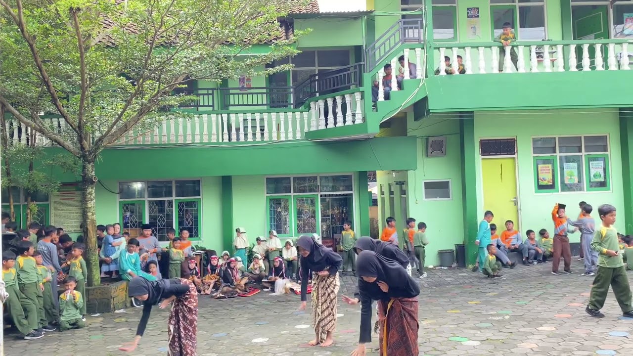 PENSI kelas 5 - Tari Kreasi Wonderland 2