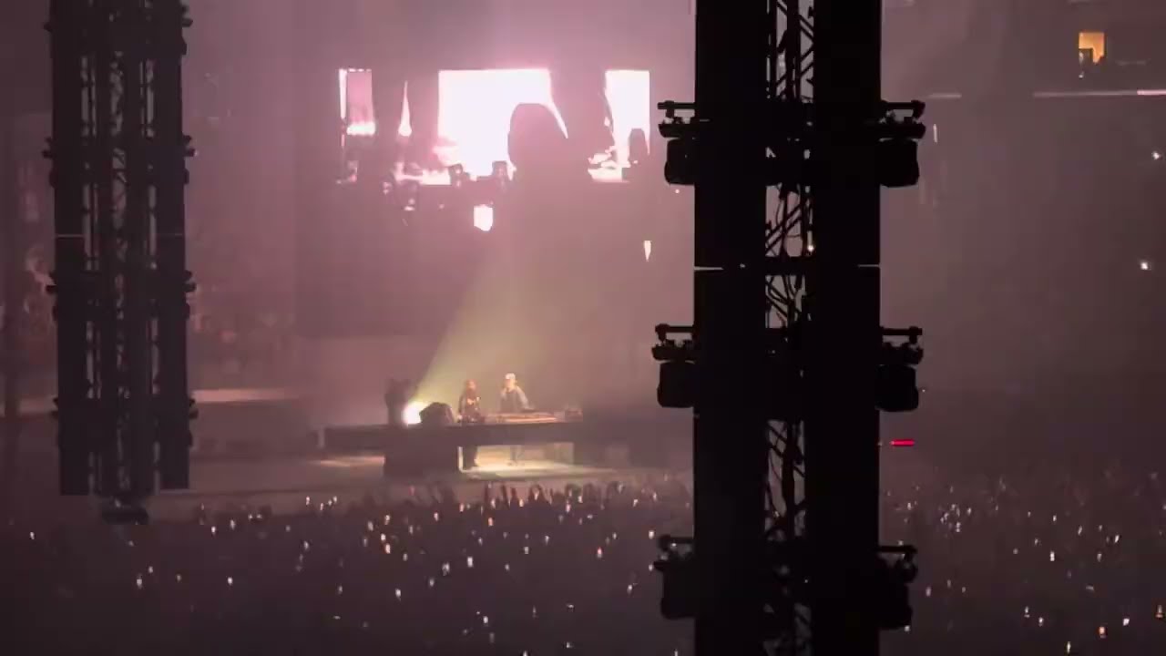 forever → pursuit of happiness — dom dolla & kid cudi @ madison square garden | 250307 [PXT]