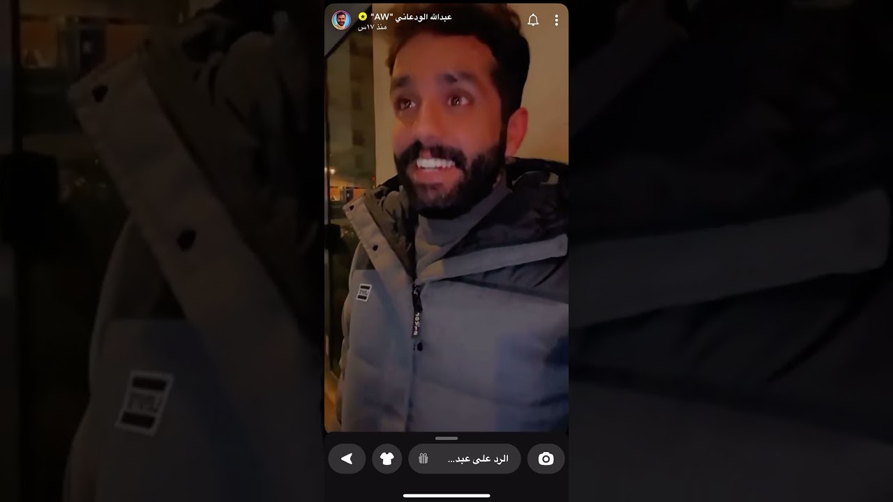سناب / عبدالله الودعاني يلتقي بشخص سكران ويتحاور معه في شوارع باريس