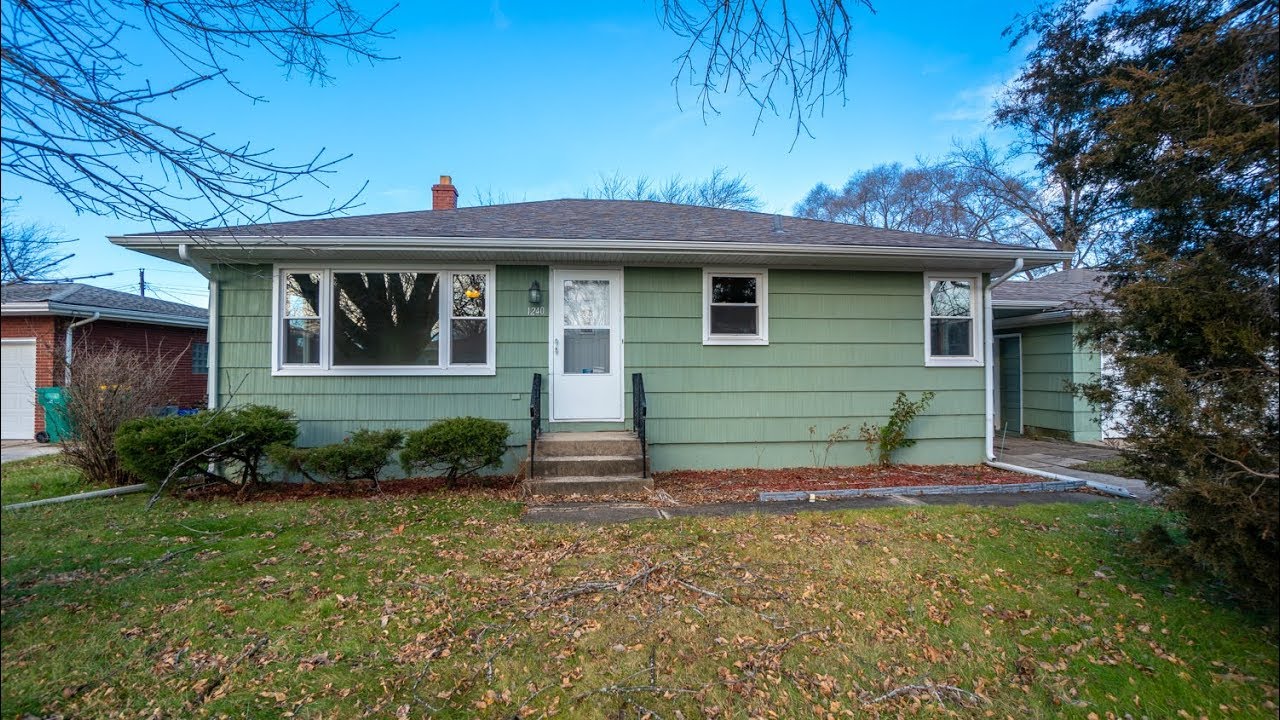 1240 West 56th Avenue, Merrillville, IN 46410