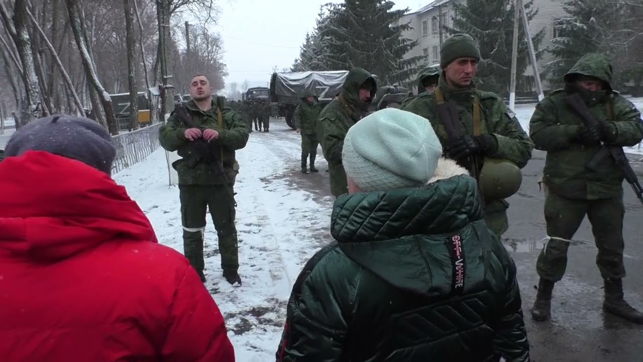 Російські окупанти в смт. Білокуракине ч. 2